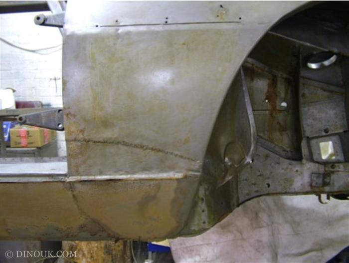 rear wing lower quarter